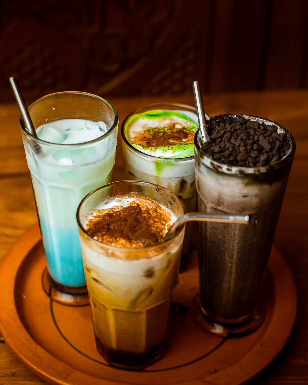 Minuman Daon Lontar Signature di atas nampan